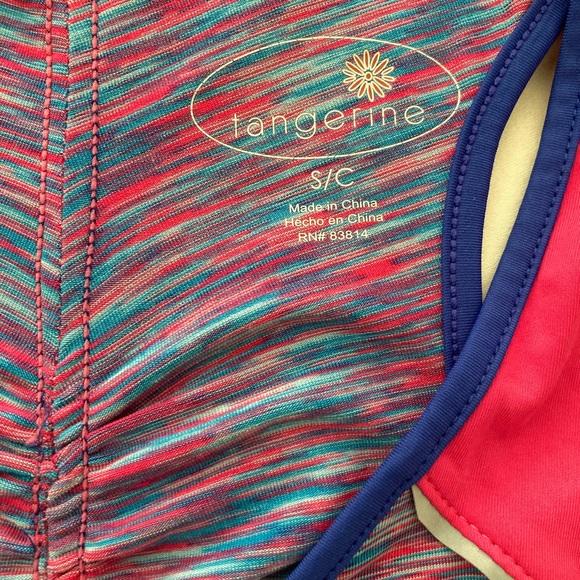 Workout top - Picture 4 of 4